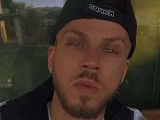 Adult Webcam with JonahShaw - Streamate