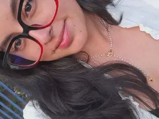Live Sex Cam with Crystal_Moom - Streamate