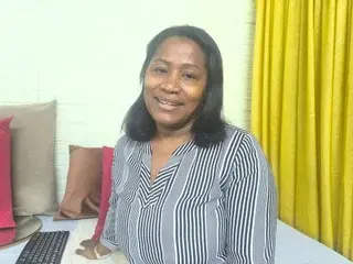 Adult Webcams with VickyPradoxx - Streamate