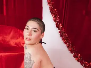 Adult Video Chat with Raven_Fox - Streamate