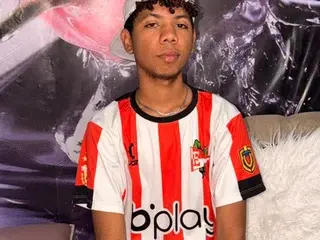 Free Live Porn with Wilfred_harris - Streamate
