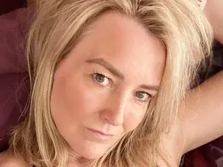 Adult Video Chat with MsGee - Streamate