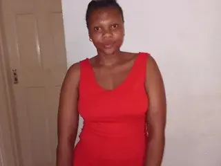 Live Porn with TyraTrixie - Streamate