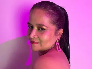 Porn chat with Sheriza from streamate on pornchatting.com