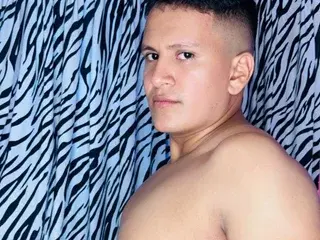 Live Porn with Joseph_bigcock - Streamate