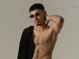 Free Live Porn with JaxonCarter - Streamate