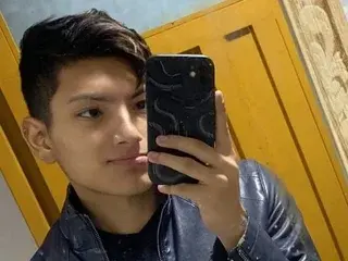 Sex Chat with gael_twink_boy - Streamate