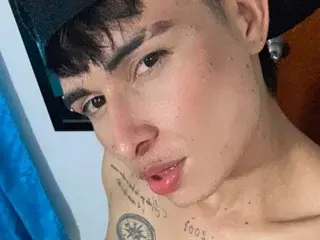 Live Sex with matheoDarkc - Streamate