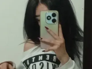Nude Webcam with LunaSmitHL - Streamate