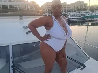 Private Sex Chat with ZEEHD - Streamate