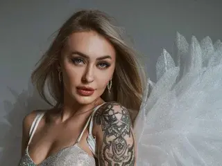 Adult Video Chat with CandyGracee - Streamate