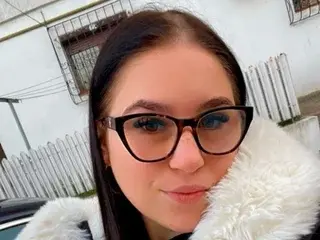 Best live sex cam show with Maya_Collins - Streamate