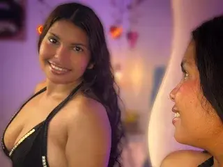 Live Porn with dulcecooper19 - Streamate