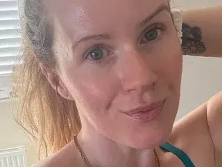 Best live sex cam show with RedHeadRosie - Streamate