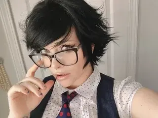 Watch Live Sex Cams with EmoBoop27 - Streamate