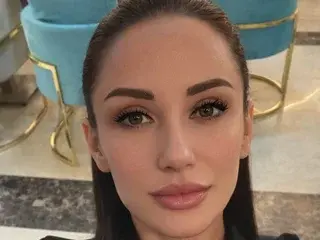 Watch Live Sex Cams with fairyoutdoors - Streamate