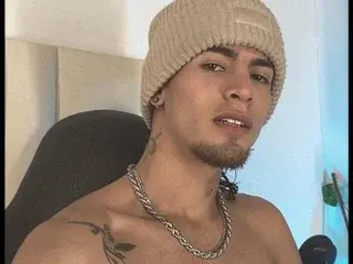 Watch Live Sex Cams with kroddy_sw - Streamate