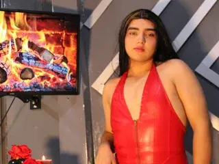 Watch Live Sex Cams with Gabytorresx - Streamate