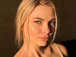 Best Webcam with Tina_Candy - Streamate