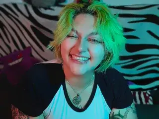Adult Webcam with xxgreengoodxx - Streamate