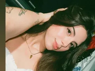 Adult Video Chat with KyomiHunt - Streamate