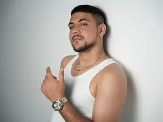 Private Sex Chat with PaulRivera - Streamate