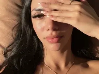 Nude Webcam with Elapretty - Streamate