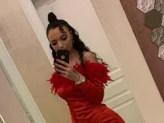 Live Porn with MaraJolie - Streamate