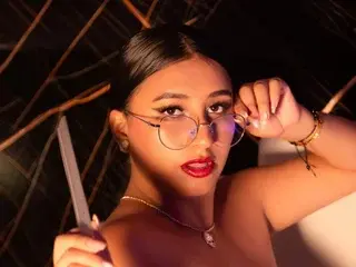 Live Sex Cam with Catalina_Rivera - Streamate