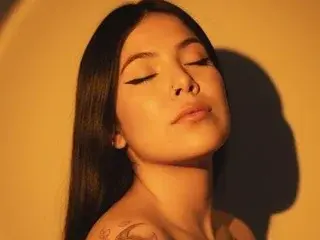 Live Sex with AilynRed - Streamate