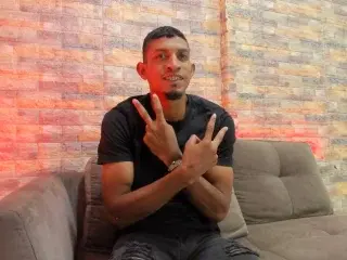 Live Sex with brad_Browns - Streamate