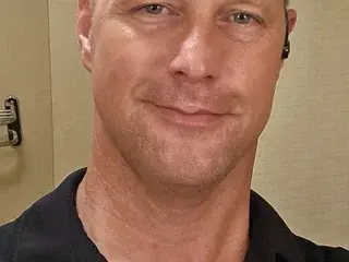 Sex Chat with Newertalent - Streamate