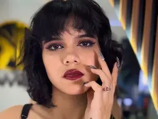 Free Live Porn with Raven_Morningstar - Streamate