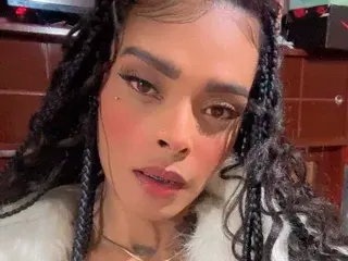 Free Porn Cam with EmmaEbonyX19 - Streamate