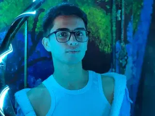 Sex Cam with Owenblue18 - Streamate