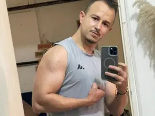 Adult Video Chat with jacobstrokes190 - Streamate