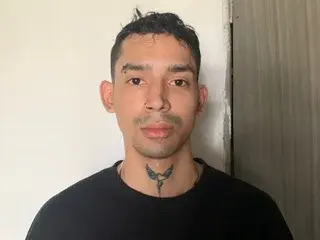 Nude Webcam with Mathewanzel - Streamate