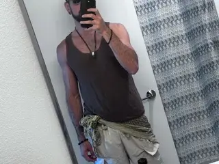 Live Sex Cam with liam_arnaux - Streamate