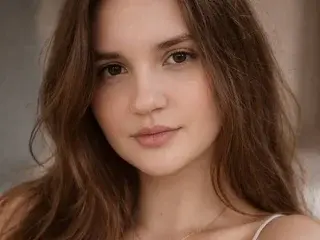 Watch Live Sex Cams with Reneswee - Streamate