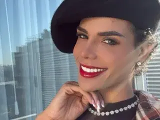 Live Sex Cam with 1218estefania - Streamate