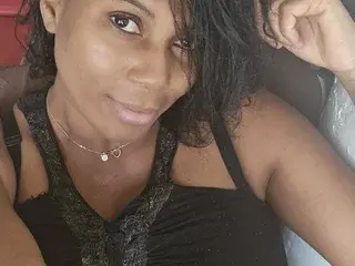 Adult Video Chat with DianneHalle19 - Streamate