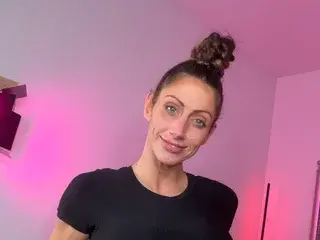 Free Porn Cam with SkyeHotwife - Streamate