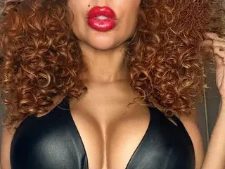 Private Sex Chat with BustyRea - Streamate