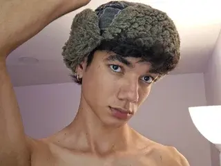 Private Sex Chat with Phillicious22 - Streamate