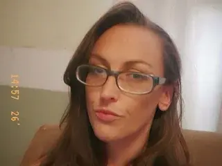Free Porn Cam with VivianLayne - Streamate