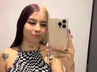 Adult Video Chat with AmazingRoom69 - Streamate