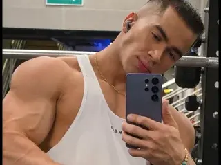 Adult Webcams with JOEY_EVANS - Streamate