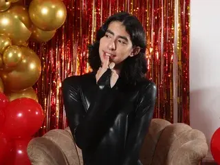 Sex Cam with ryo_fem - Streamate