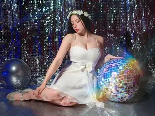 Free Live Porn with Kattysnow - Streamate