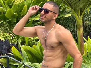 Free Porn Cam with LelouchMaster - Streamate